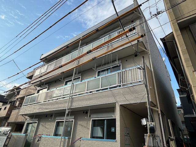 建物外観　建築中