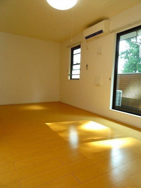 居室・リビング　内装