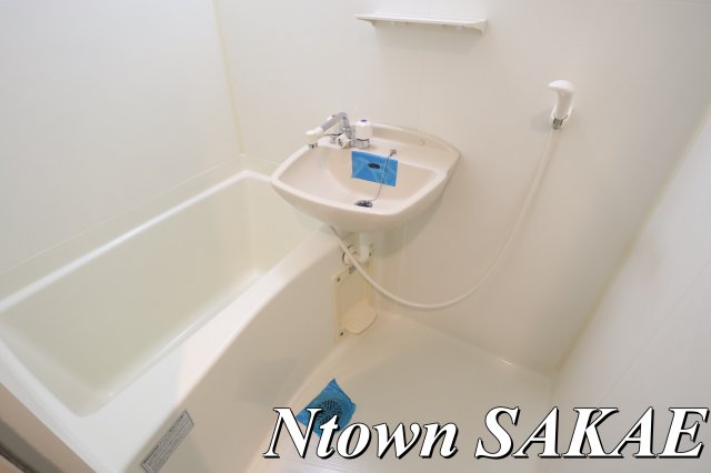 バス・シャワールーム　ゆったり過ごせるお風呂です