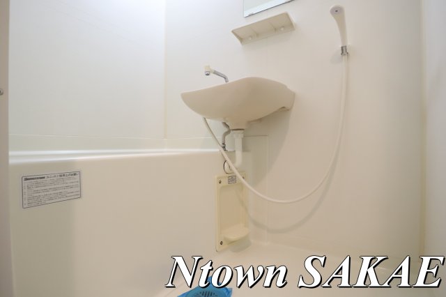 洗面設備　使いやすい独立洗面台です