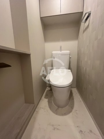 トイレ　コンフォリア・リヴ北浜淡路町　トイレ