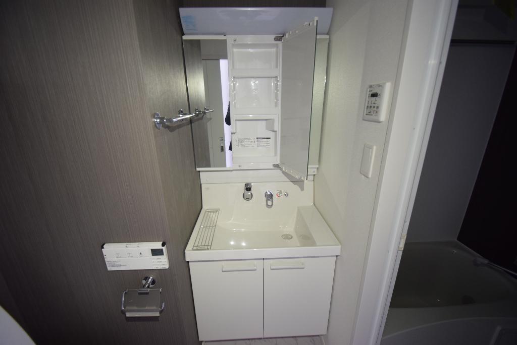 洗面設備　洗髪洗面化粧台