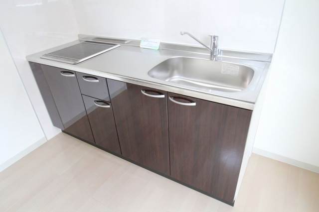 キッチン　２口ＩＨコンロのシステムキッチンです。