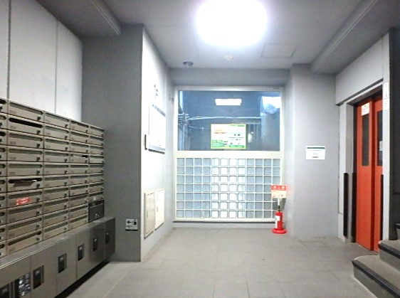 その他共有部分　不在時に便利な宅配ボックスあり！