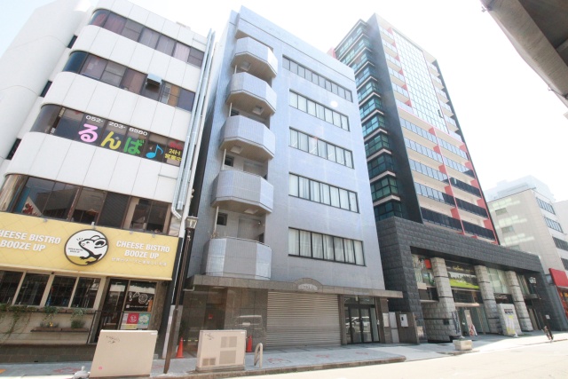 大学・短大　東京福祉大学　名古屋キャンパス８号館（大学・短大）まで73m