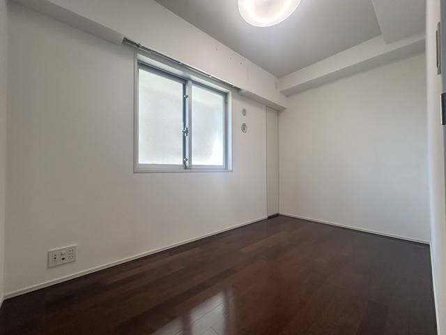 その他　洋室４．５帖