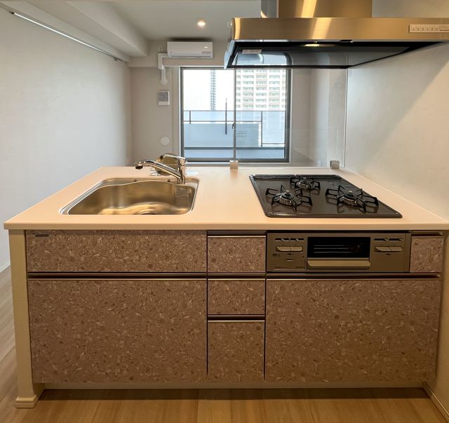 キッチン　※写真は同タイプ住戸です。