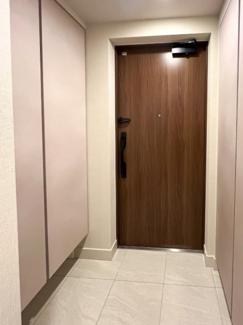 玄関　※写真は同タイプ住戸です。