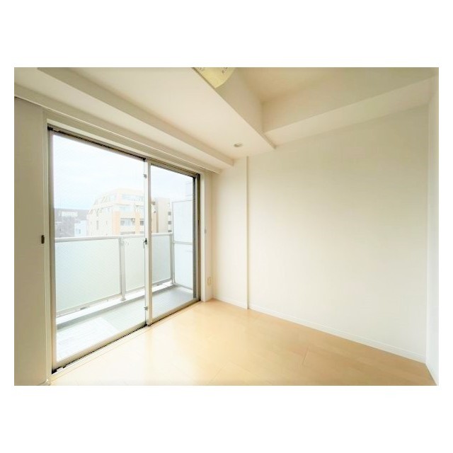 居室・リビング　※反転タイプの写真を使用しています。