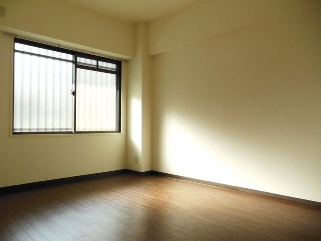 居室・リビング　※別部屋参考写真です