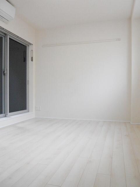 居室・リビング　?