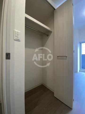 収納　プレサンスDOMECITYコレーレ　クローゼット