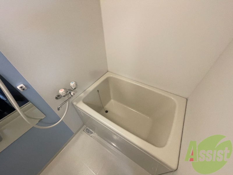 バス・シャワールーム　清潔感のある浴室ですね。機能性も使い勝手も良さそうです。