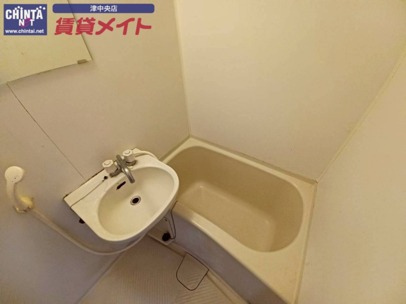 バス・シャワールーム　同物件別室画像