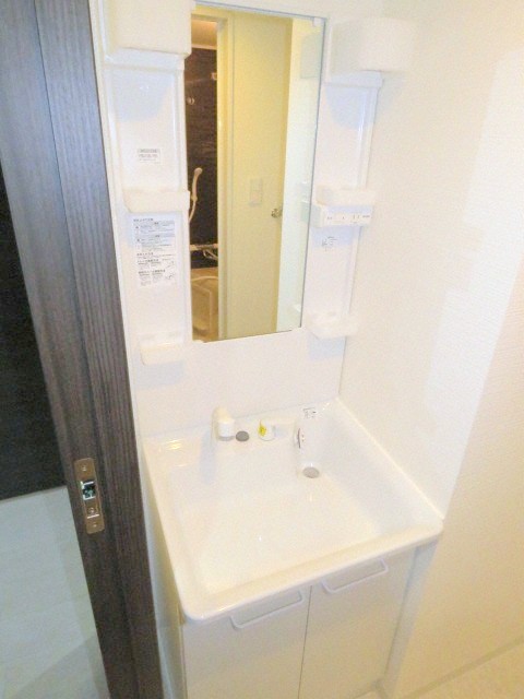 洗面設備　シャンプードレッサー付きです♪