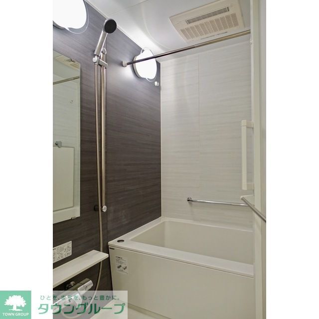 バス・シャワールーム　702号室の写真です。