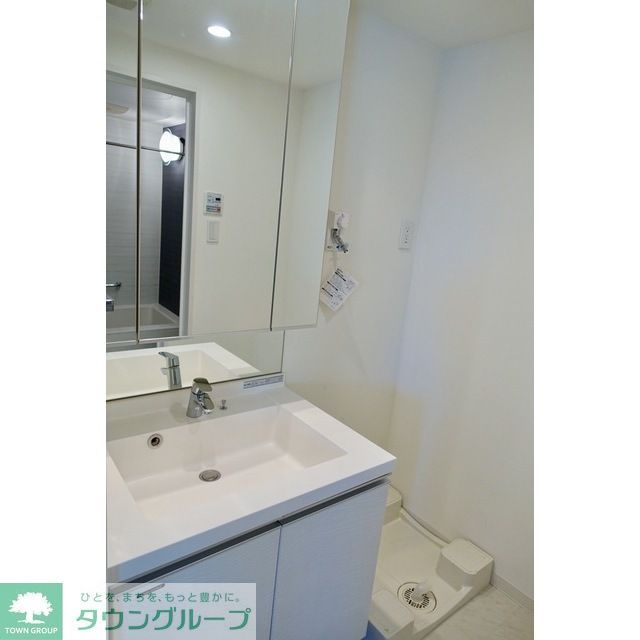 洗面設備　702号室の写真です。