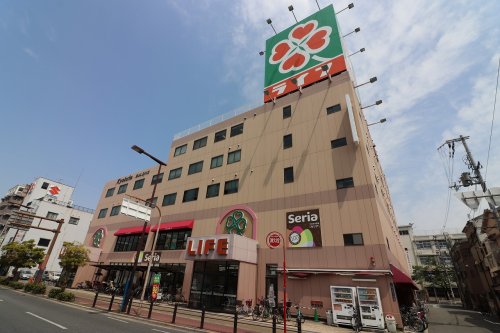 スーパー　ライフ 新森店（スーパー）まで901m