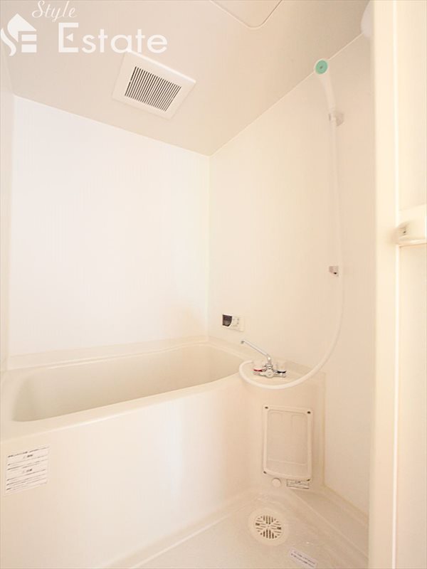 バス・シャワールーム　バスルーム