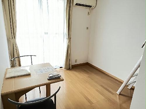 居室・リビング　2階以上は絨毯仕様です。