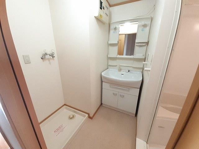 洗面設備　洗面室