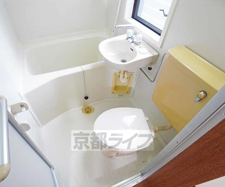 バス・シャワールーム　きれいなバスです