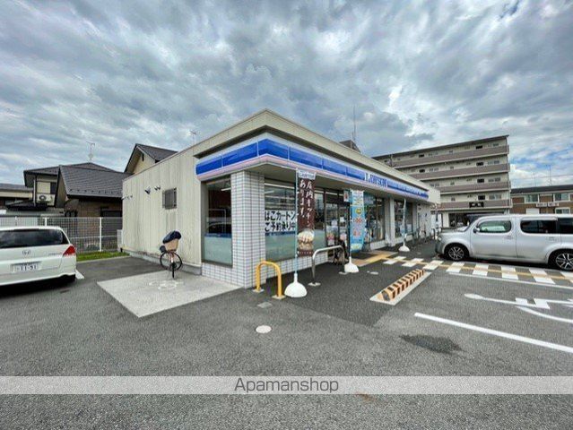 コンビニ　ローソン（コンビニ）まで1372m