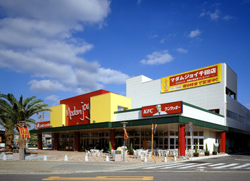 スーパー　Madam　joy千田店（スーパー）まで365m