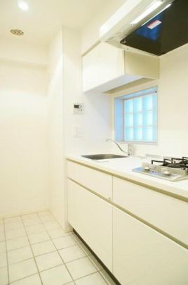 キッチン　★《見学予約受け付け中》設備充実のハイグレード賃貸マンショ