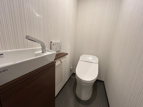 トイレ　※別部屋の写真です