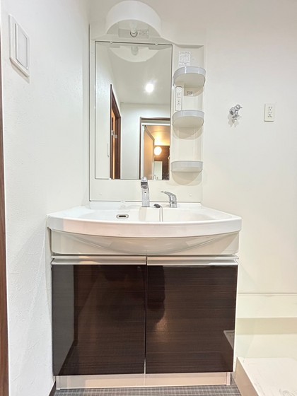 洗面設備　※別部屋の写真です