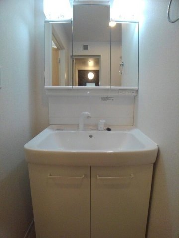 洗面設備　広い洗面スペース