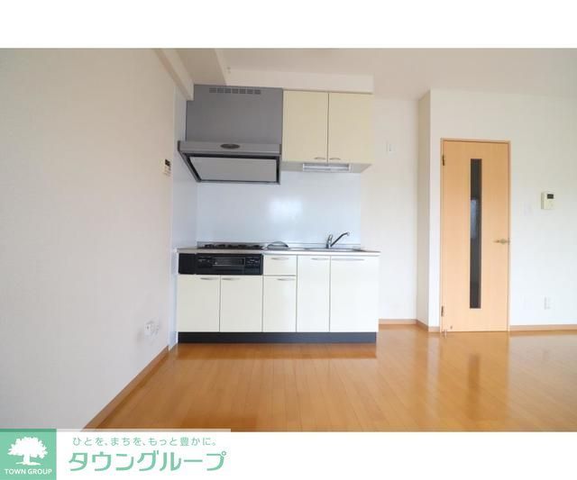 キッチン　※別部屋参考写真です