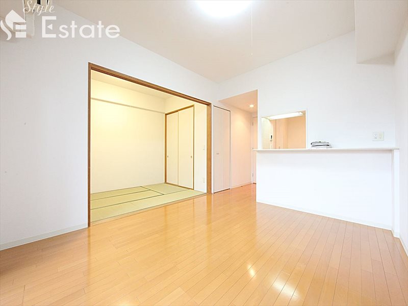 居室・リビング　内装