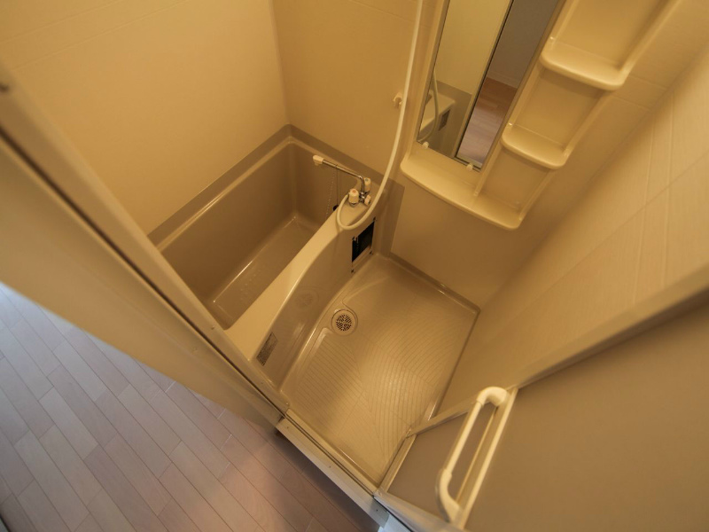 バス・シャワールーム　浴室暖房乾燥機付　24時間換気機能付バスルーム