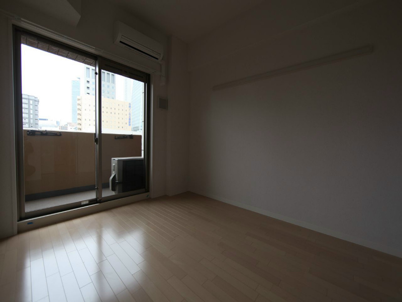 バルコニー　洋室6.2帖　クローゼット付（収納充実）南東向きバルコニー