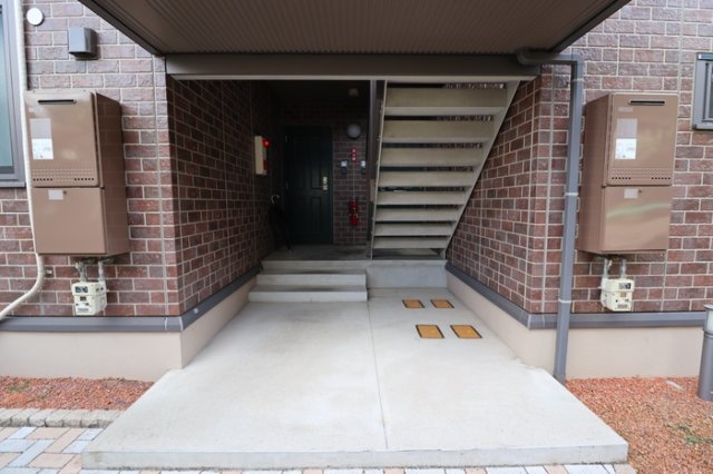 エントランス　エントランス