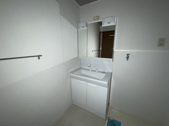 洗面設備　※別部屋の写真です