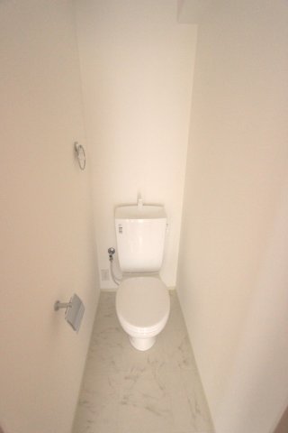 トイレ　コンパクトで使いやすいトイレです