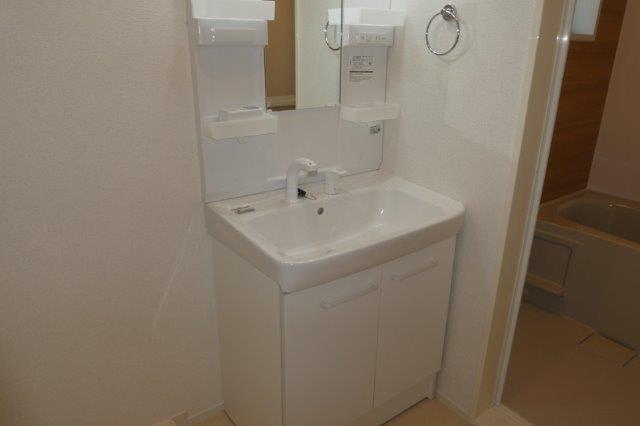 洗面設備　洗髪洗面化粧台