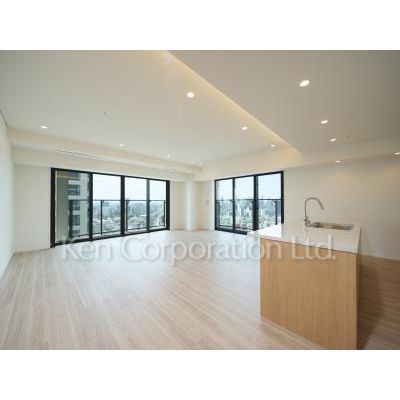 居室・リビング　同タイプ28階のお部屋を撮影。仕様が異なることがあります。