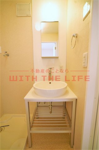 洗面設備　朝の身支度には欠かせない独立洗面化粧台