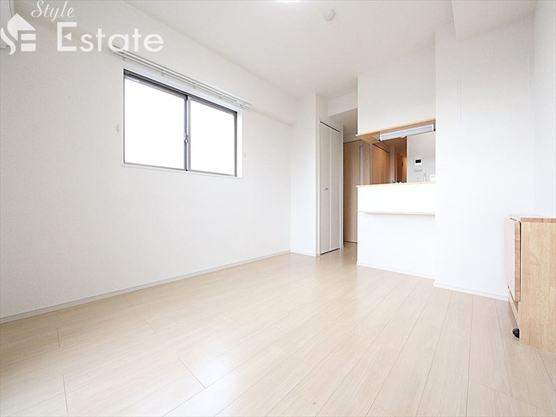 居室・リビング　内装