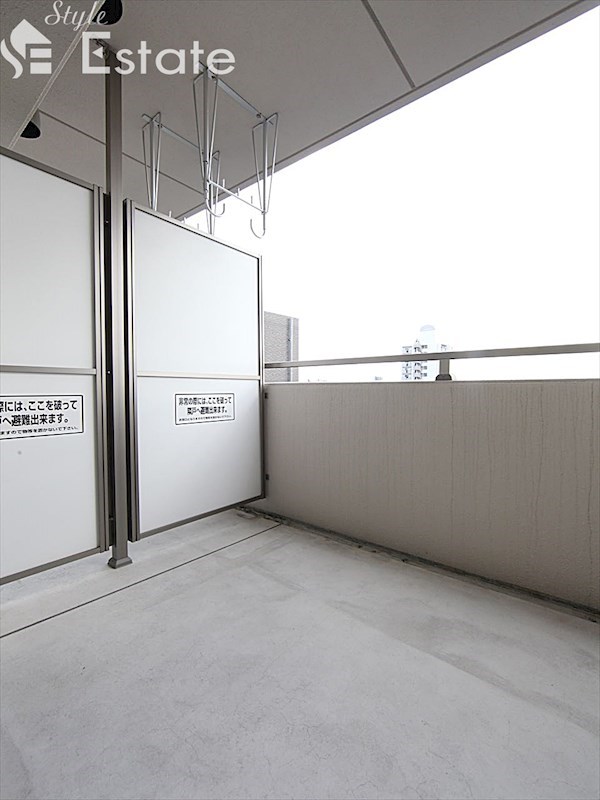 バルコニー　バルコニー