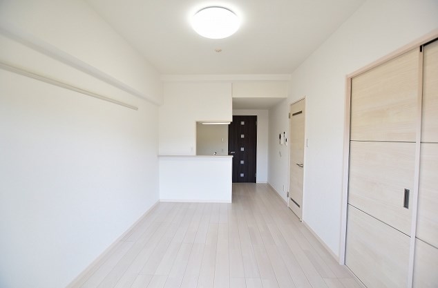 居室・リビング　★ＬＤＫ8.3帖★