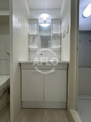 洗面設備　レジディア京町堀　洗面台