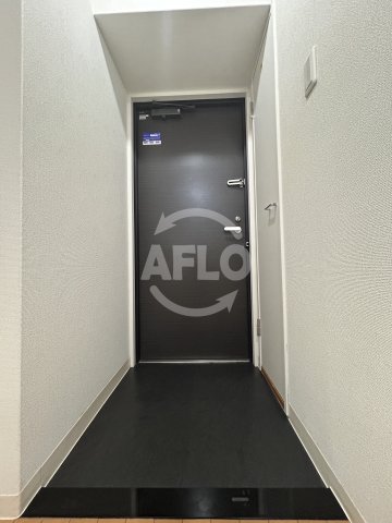 玄関　レジディア京町堀　玄関