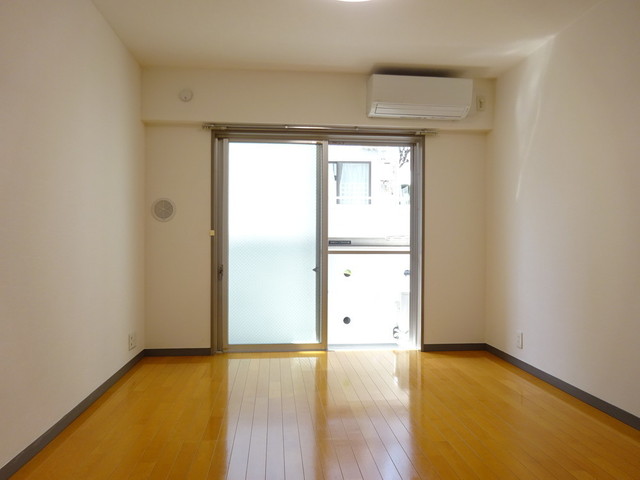 居室・リビング　※前回募集時のお写真です※