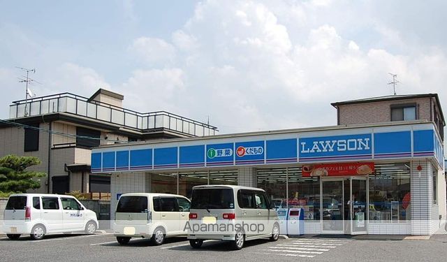 コンビニ　ローソン（コンビニ）まで762m