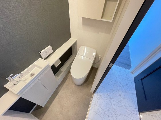 トイレ　※別部屋の写真です